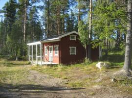Holiday Home Schwedisches Holzhaus mit Grill und Terrasse by Interhome, hotel v destinácii Jerfojaur