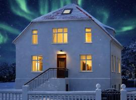 Refurinn Reykjavik Guesthouse: Reykjavík şehrinde bir otel