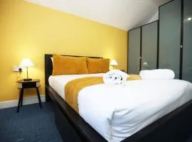 Pentre Place Cardiff By N And N Stays, Suitable for Contractors, Corporate and Families, Long Stays, Close to Principality Stadium, Town Centre and Train Station, Free on street Parking and Fast Wifi