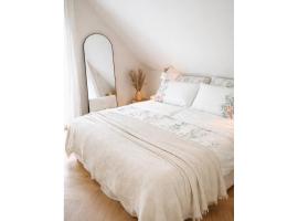 Stilvolle 2-Zimmer-Wohnung in Hildesheim - hochwertige Ausstattung & gute Anbindung, hotel di Hildesheim