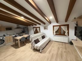 Apartamentos Rurales Miguela, хотел в Каласейте
