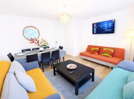 Stunning four bedroom house close to Excel, O2 & Central London with free parking