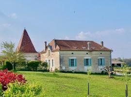Chariaud, near Aubeterre sur Dronne, ξενοδοχείο σε Saint-Romain