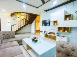 Luxury 3bhk Penthouse with private garden terrace