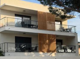 Les Apparts de l'Aquarius، فندق في كانيه ان روسيلون