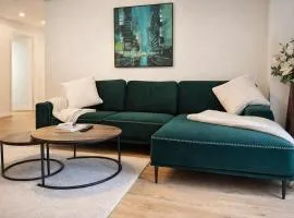 Spacious apartment in Leigh woods