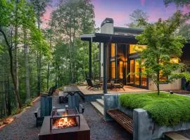 Ellijay Falls - Hot Tub, Fireplace & Waterfall