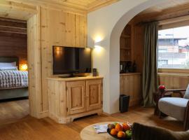 Hotel Alexander, hotelli kohteessa Kirchberg in Tirol