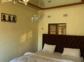 Infinity 555 Lodge: Lusaka şehrinde bir kendin pişir kendin ye tesisi