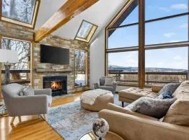 Amazing Views Hot Tub Deck FirePit & Game Room