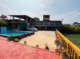 Aroma Residency 2bhk villa & delux rooms, hótel í Mahābaleshwar