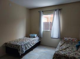 Casa espaçosa em Jauá com piscina, Wi-Fi e lazer completo, hotel din Camaçari