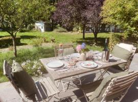 Kall에 위치한 호텔 Ferienwohnung Anstois