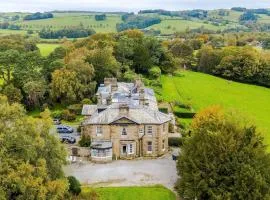 Escowbeck House - Staycation - HotTub - Sleeps 8