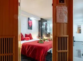 Le Qube Romantique by Prestige Home Living - sauna & balnéo 2 places - Montdidier