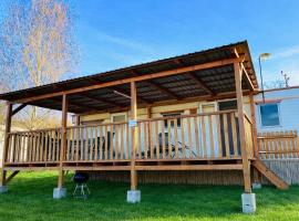 Mobilheim Na louce, Hotel in Výrovice