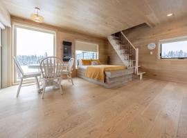 Jolie Vie Wellness Retreat, Earth Tiny Home #2, minicasa en Grand Falls