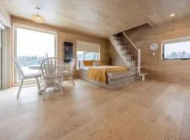 Jolie Vie Wellness Retreat, Earth Tiny Home #2