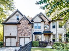 6BD55B,BrookhavenSleeps 12,Big yard,w poolGate, hotell i Atlanta