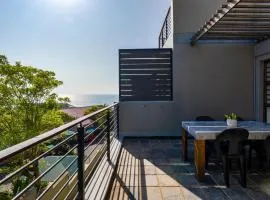 Cozy All-in-One Ocean View Apartment