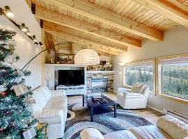 3BR with Views, Ping-Pong, Deck, and Fireplaces