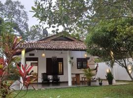 Meryvilla – hotel w mieście Talpe