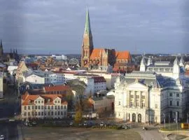 Ferienhaus mit Pool und Sauna am Duemmer See