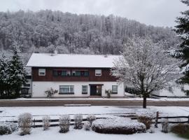 Haus Jörn, Ferienapartments im Harz, Wieda: Walkenried şehrinde bir otel