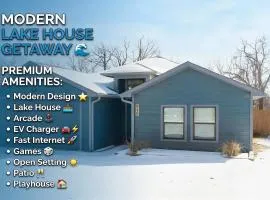 The Denison Hub - Lake, Choctaw, Arcade, EV, Patio!