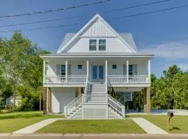 Coastal Waveland House 1/2 Block to Pub Beach