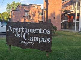 Apartamentos del campus, hotel a Manzone