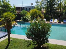 ROCAS VIVAS Complejo Turístico, hotel en Pareditas