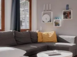 Ski & Hike Apartment Åsa, Bad Gastein Center, Family and Friends