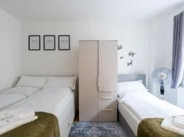 For 3 Guests I Kitchen I Netflix I 24 7 Check-in