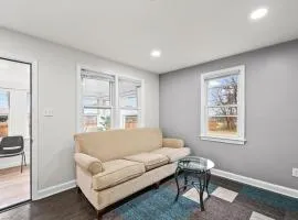 Two Dulles homes 1 price sleeps 16 w-EV parking