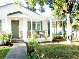 The Happy Quail Retreat, hotel i Hurricane