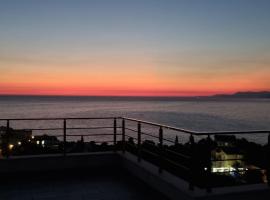 Cold Bay Mansion Luxury Sea View Suites, hotel v Baru