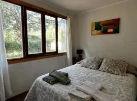 Casa container en el bosque en barrio Acantilados