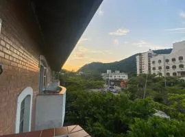 Enseada, 300m do mar para 7 pessoas