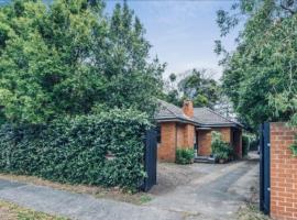 Ocean Breeze Cottage、ユーミナのホテル