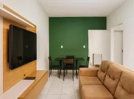 Casa a cerca de 2 min Madrecor com Garagem p 6 pessoas