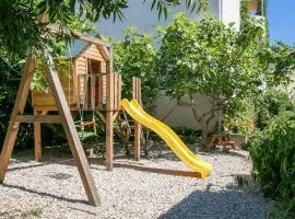 Apartments by the sea Igrane, Makarska - 24626