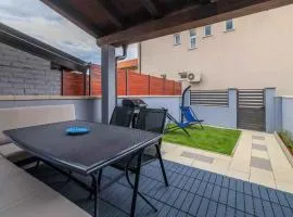 Holiday Home with A - C in Jadranovo 54777