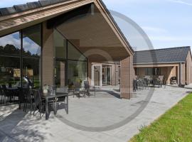 Pet Friendly Home In V&aelig;ggerl&oslash;se With Sauna، فندق رفاهية في Marielyst