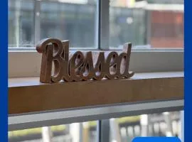 New York Style Loft in Downtown Vancouver-Ideal for World Cup 2026, Sleeps 4