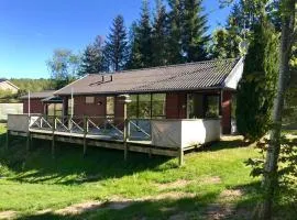 Cozy Home On Large Plot
