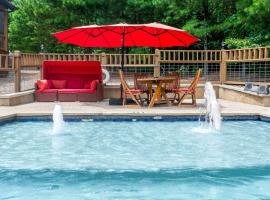 Hochatown Cabin Private Pool Hot Tub Game Room, hotel i Hochatown
