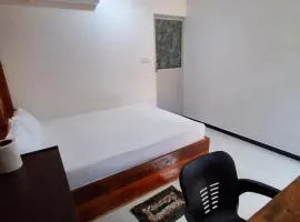 Beach cabin uppuveli