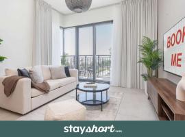 StayShort - Elegant 2BR Residence in the New The Diplomat, Hotel in ‘Ūd al Bayḑāʼ