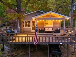 Cabin in the Sky by AvantStay Deck w Views